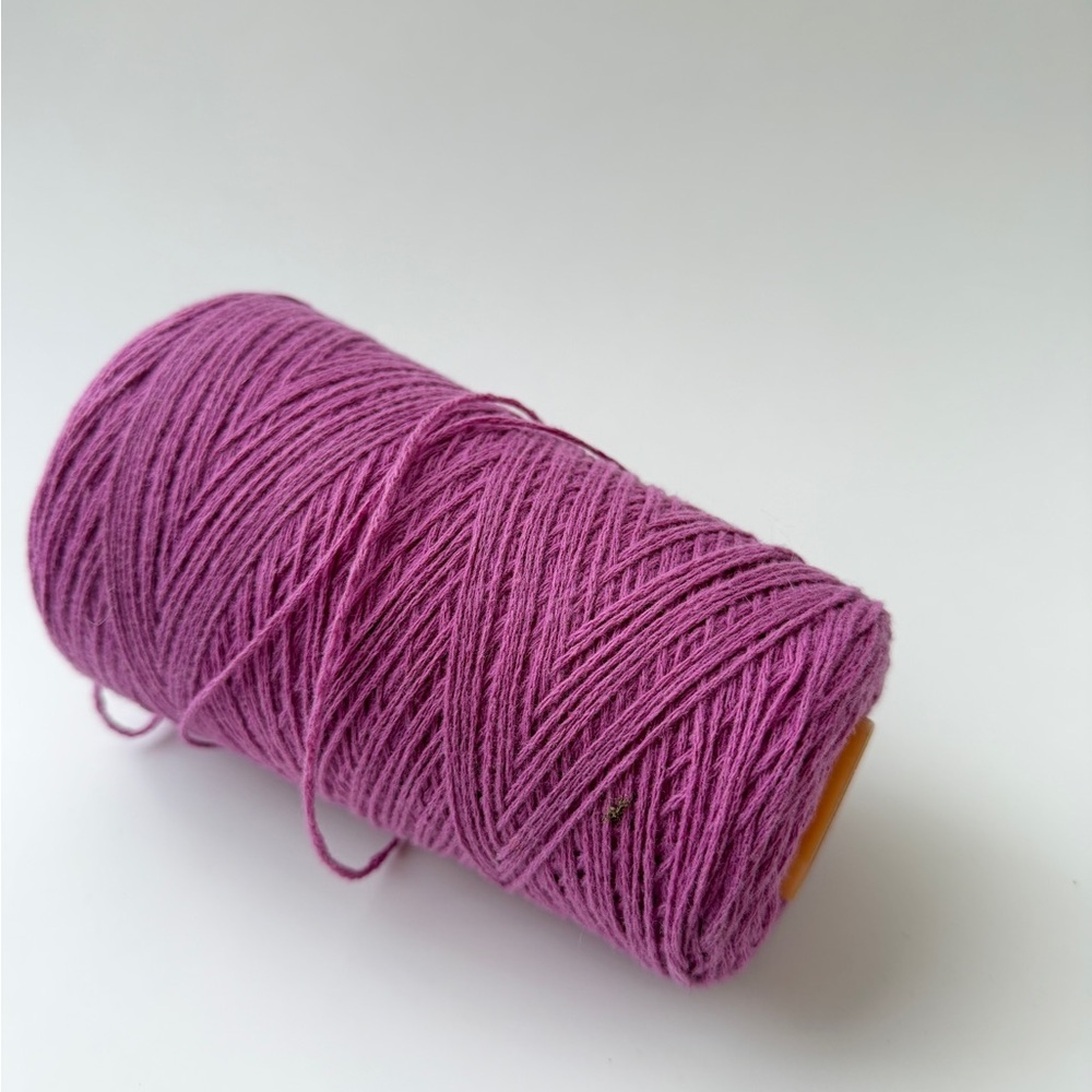 100% Cashmere yarn on coneDK Biagioli Modesto Color Beige 220g